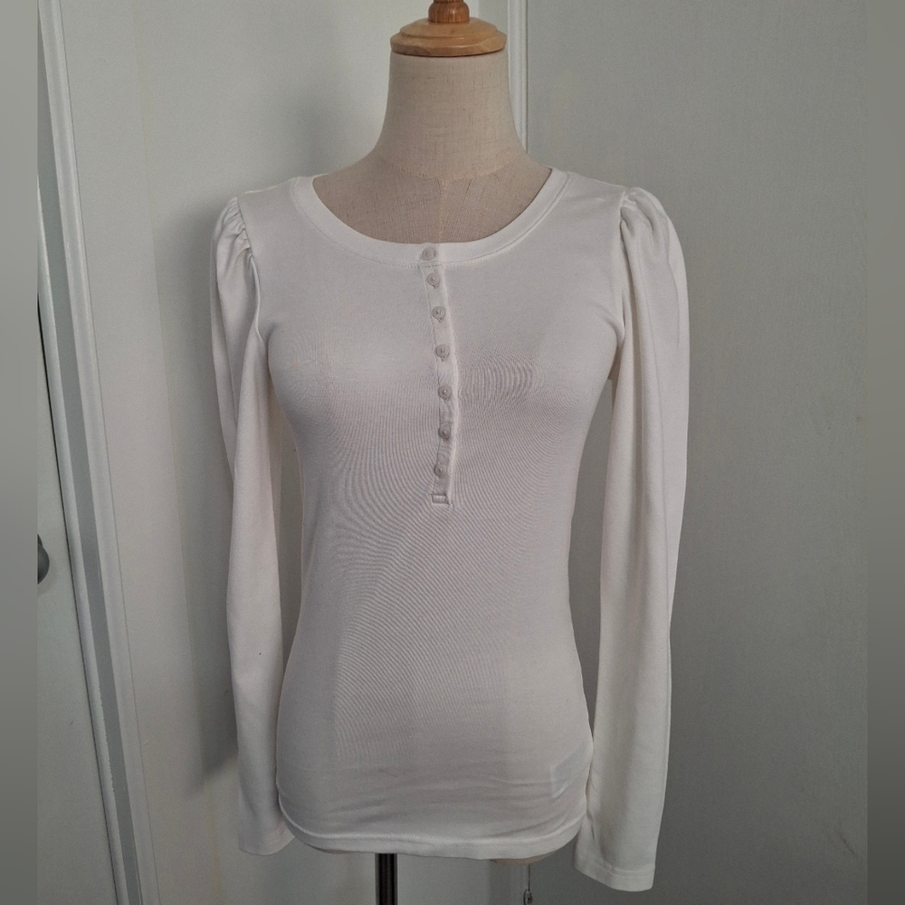 Gap White Button-Down Women's Top
